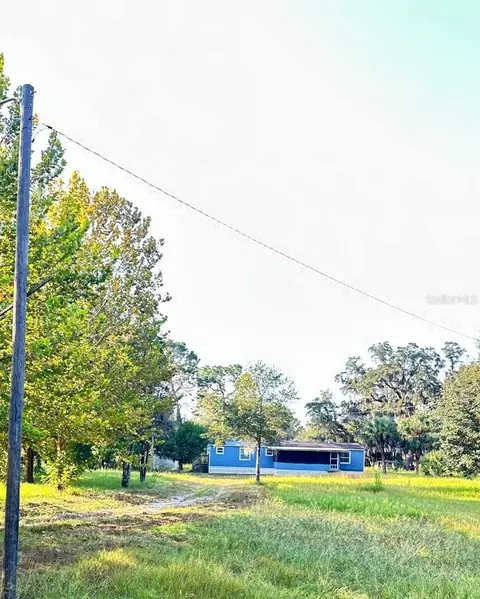 5910 W Donahue Ln, Homosassa, FL 34448