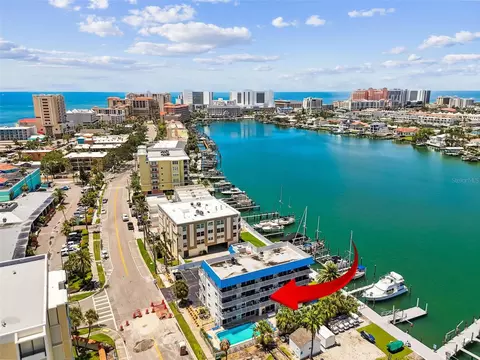 800 Bayway Blvd #17, Clearwater Beach, FL 33767