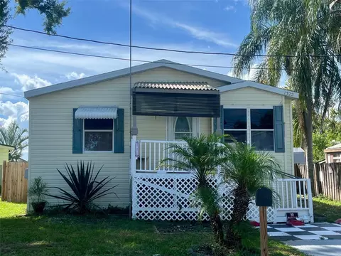 1322 Live Oak Pkwy, Tarpon Springs, FL 34689