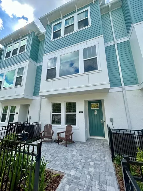 487 31st Way N, Saint Petersburg, FL 33713