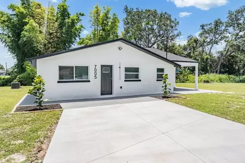 7005 Center Creek Dr, Tampa, FL 33615