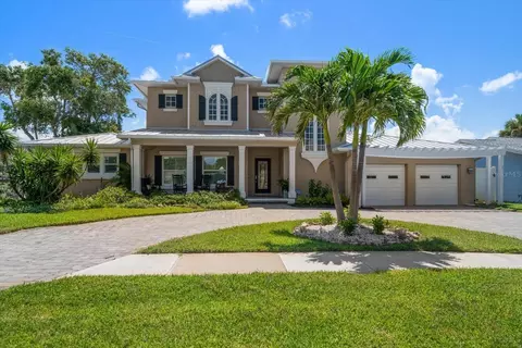733 Bay Esplanade, Clearwater Beach, FL 33767