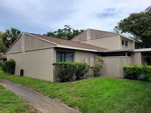 8006 Gardenia Dr #78, Temple Terrace, FL 33637