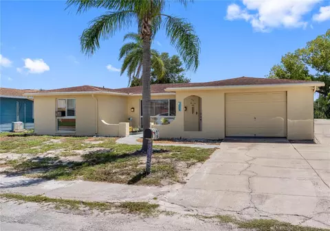 1324 Viking Dr, Holiday, FL 34691