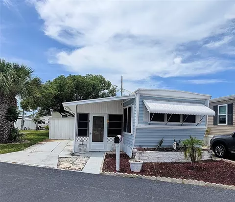 7801 34th Ave N #11, Saint Petersburg, FL 33710