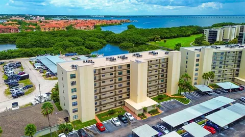 1000 Cove Cay Dr #2C, Clearwater, FL 33760