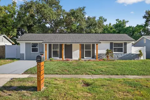 2813 Candlewood St, Clearwater, FL 33759