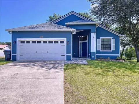 4285 Meadowood Dr, Mulberry, FL 33860