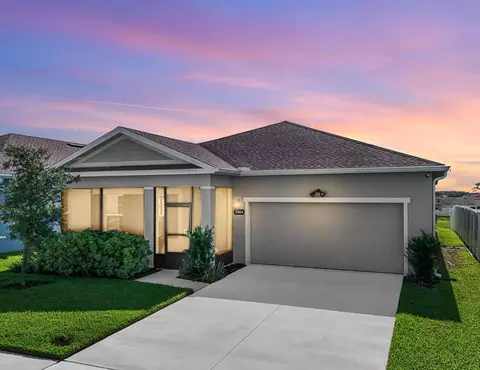 35664 Quartz Lake Dr, Zephyrhills, FL 33541
