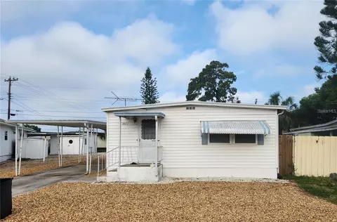 2011 Melody Dr, Holiday, FL 34691