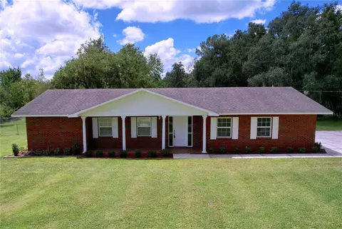 1405 Knights Griffin Rd, Plant City, FL 33565