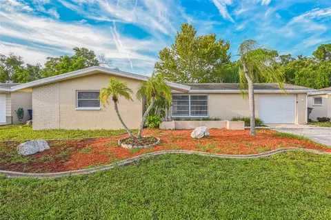 3032 Lloyd Dr, Holiday, FL 34691