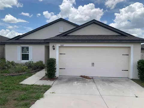 Exterior - 2187 Mandarin Loop, Dundee, FL 33838 photo 2 of 10
