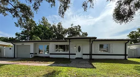 4743 Lake Charles Dr N, Kenneth City, FL 33709