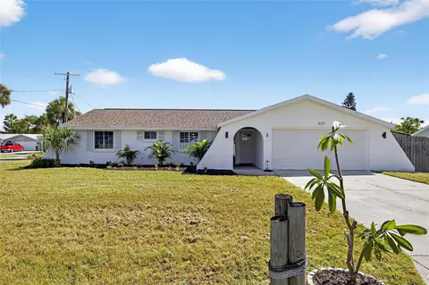 Exterior - 635 Jamaica Cir E, Apollo Beach, FL 33572 photo 3 of 10