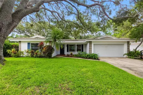1861 Harmony Dr, Clearwater, FL 33756