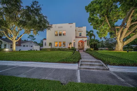 301 Citrus Ave, Dunedin, FL 34698