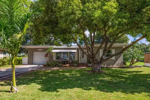 3126 Downing St, Clearwater, FL 33759