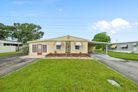 14088 61st St N, Clearwater, FL 33760