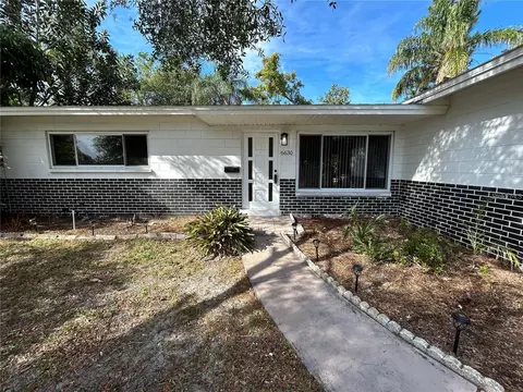 6630 21st St N, Saint Petersburg, FL 33702