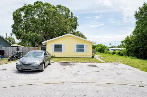2820 Oaklawn Ave, Largo, FL 33771