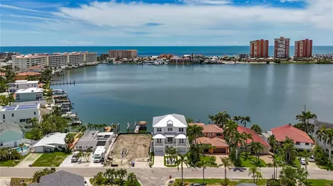 17713 Wall Cir, Redington Shores, FL 33708