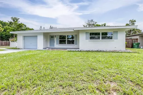 2201 20th Street Ct W, Bradenton, FL 34205
