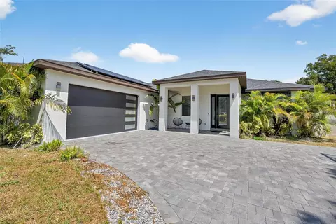 8256 Malvern Cir, Tampa, FL 33634