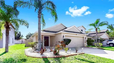 7724 Maroon Peak Dr, Ruskin, FL 33573