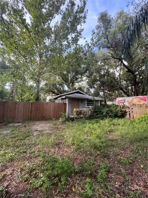 1208 E Chilkoot Ave, Tampa, FL 33612