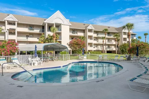 5557 Sea Forest Dr #118, New Port Richey, FL 34652