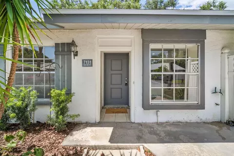 7131 Parkside Villas Dr N, Saint Petersburg, FL 33709