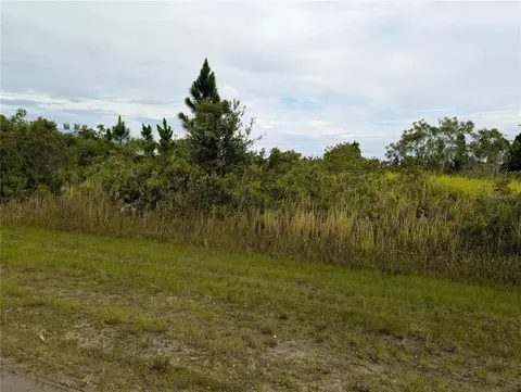 511 Calendula Dr, Indian Lake Estates, FL 33855