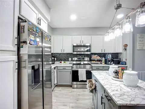 Kitchen - 8016 Formby St, Riverview, FL 33578 photo 5 of 5