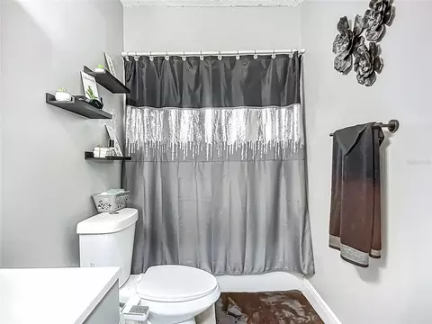 Bath - 8016 Formby St, Riverview, FL 33578 photo 3 of 5