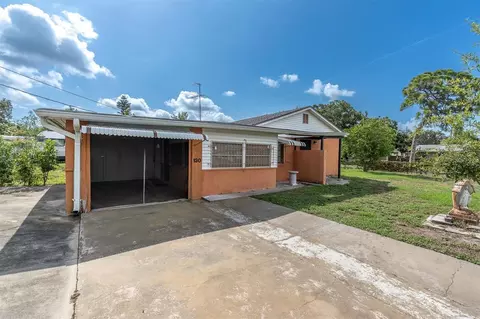 130 66th St S, Saint Petersburg, FL 33707