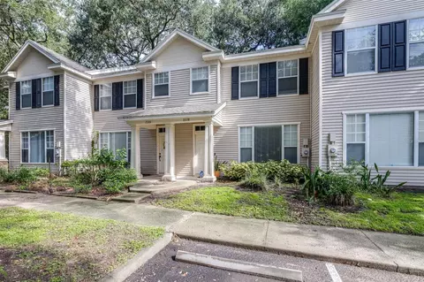 2228 Golden Oak Ln, Valrico, FL 33594