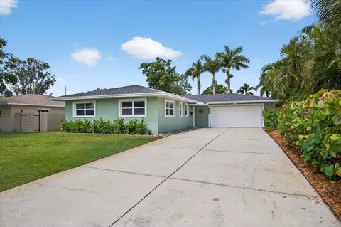 3832 10th St NE, Saint Petersburg, FL 33701
