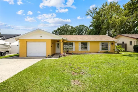 712 Gateway Ln, Tampa, FL 33613