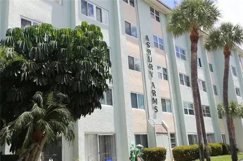 801 83rd Ave N #309, Saint Petersburg, FL 33702