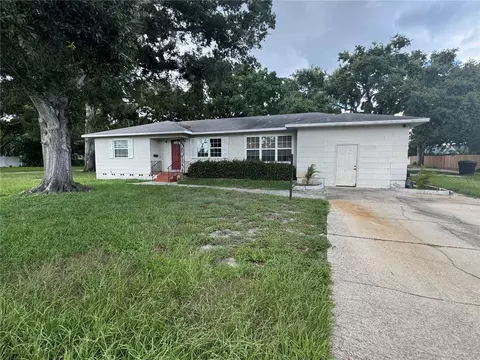 125 61st St N, Saint Petersburg, FL 33710