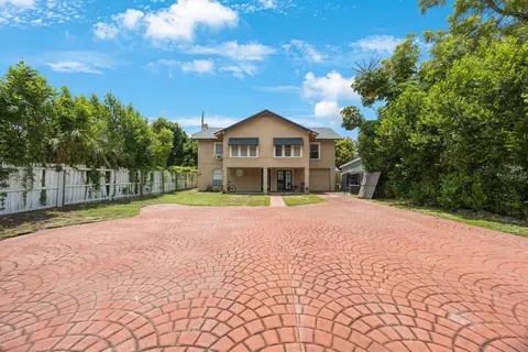 3460 Haines Rd N, Saint Petersburg, FL 33704