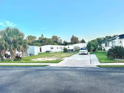 6100 62nd Ave N #12, Pinellas Park, FL 33781