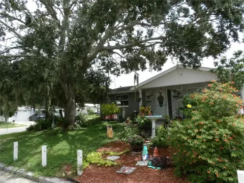 9926 Gray Fox Ln, Port Richey, FL 34668