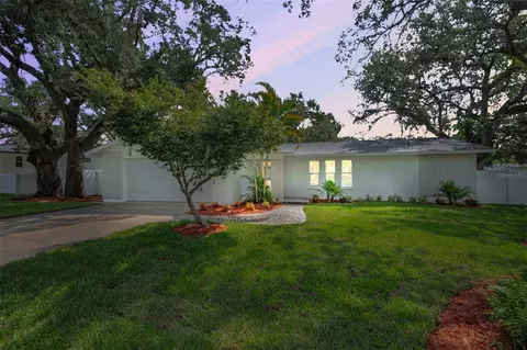 908 Highview Dr, Palm Harbor, FL 34683