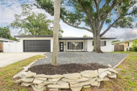 1839 Ridgeway Dr, Clearwater, FL 33755