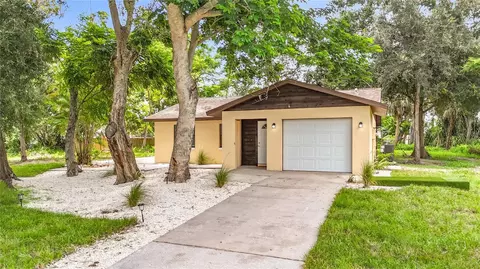 5137 Camus Way, Sarasota, FL 34232