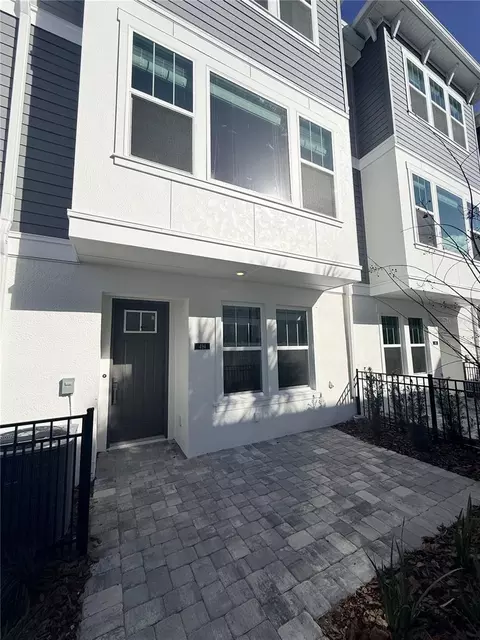 494 31st Way N, Saint Petersburg, FL 33713