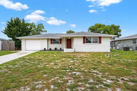 7821 Monarda Dr, Port Richey, FL 34668