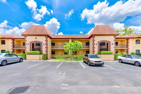 12900 Vonn Rd #E205, Largo, FL 33774